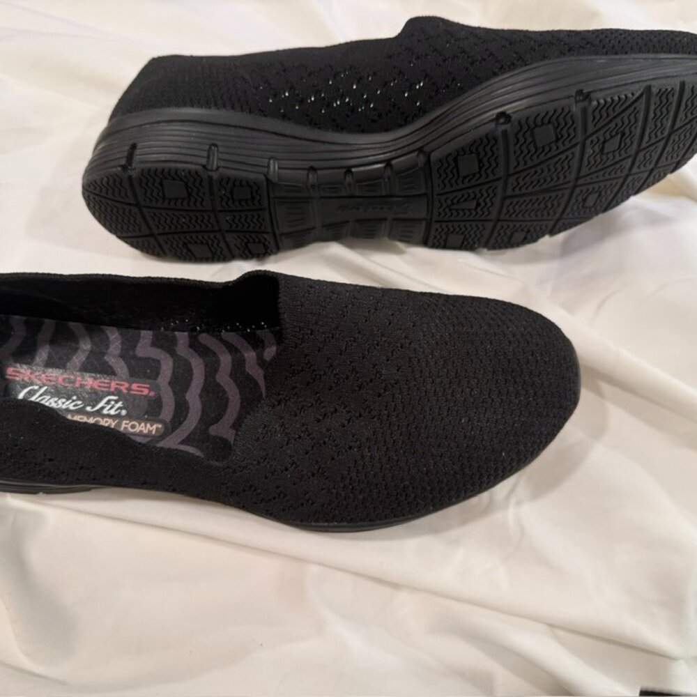 Skechers Classic Fit Air-Cooled Memory Foam Slip on Womens Shoes size 8.5 - Picture 3 of 4